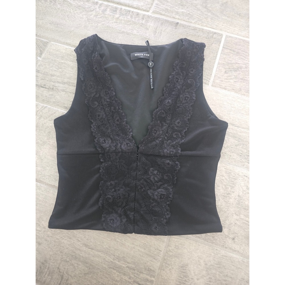 White Fox Black Lace Trim Deep V-Neck Hook Front Sleeveless Crop Top Small